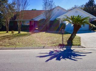 7655 Marthas Way, Navarre, FL 32566