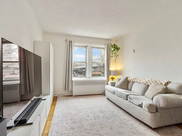 48-31 43rd St Unit 2H, Woodside, NY 11377