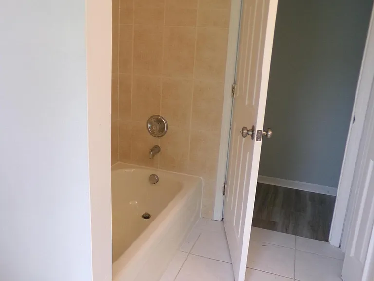 502 SW Souris Ave — Photo 13