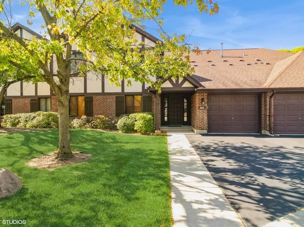 1038 Harbour Ct APT 2B, Wheeling, IL 60090