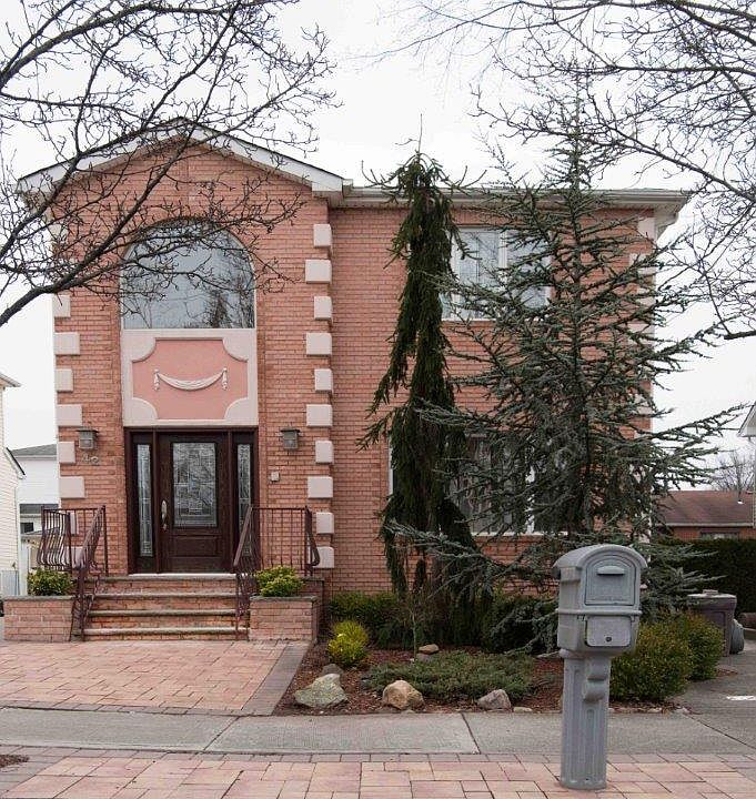 1st image of 42 Hanover Ave