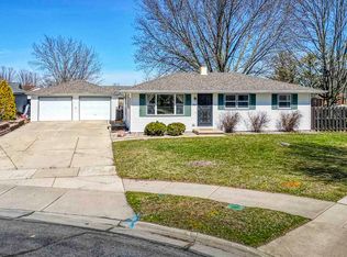 2416 Joan Ct, Kaukauna, WI 54130