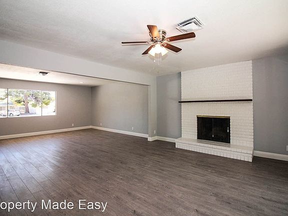 3rd image of 1408 Hillside Pl
