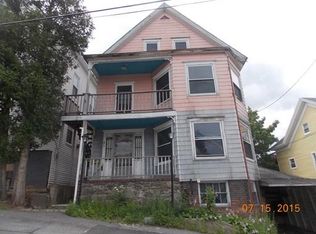 21 Pierce Pl, Clinton, MA 01510