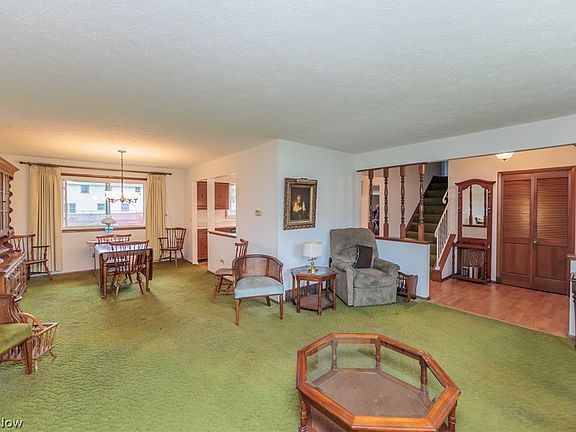 5th image of 8623 Oxford Dr