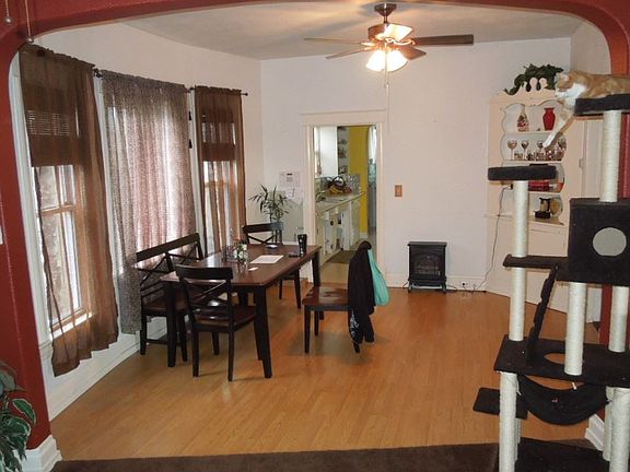 4th image of 624 W Spofford Ave