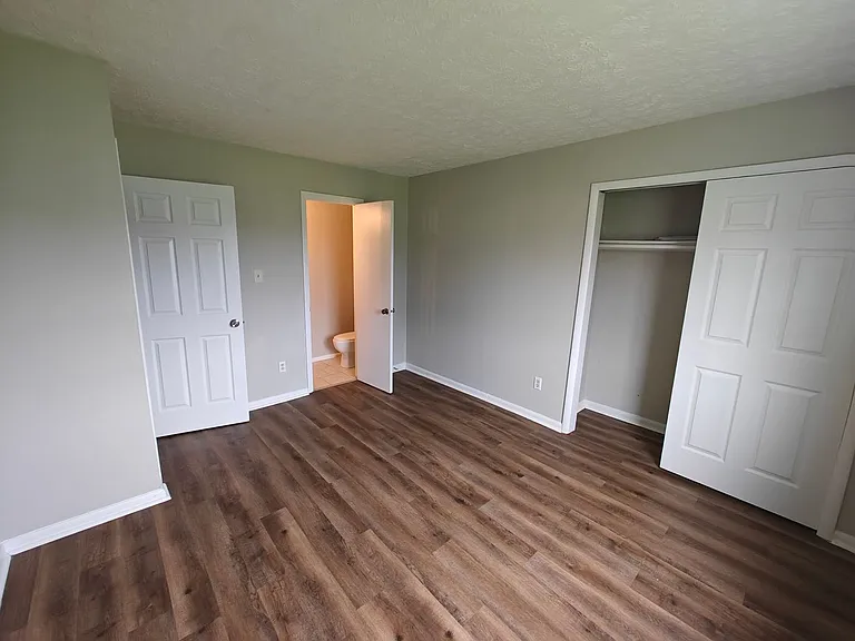 1442 Coachlite Dr — Photo 7