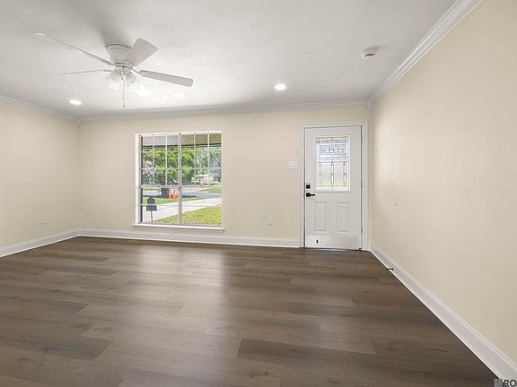 4th image of 6124 Glen Oaks Dr