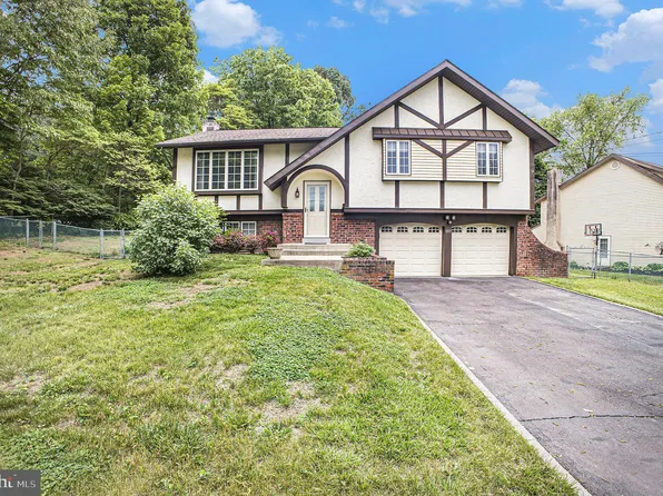 1013 Surrey Ln, Warrington, PA 18976