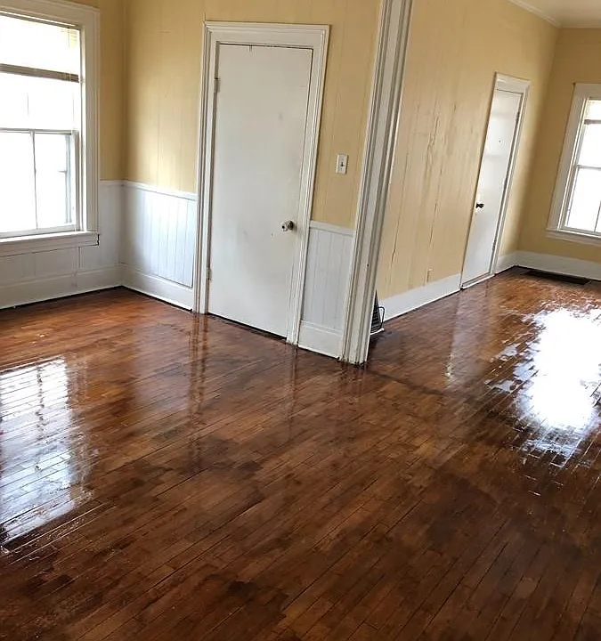 32 6th St