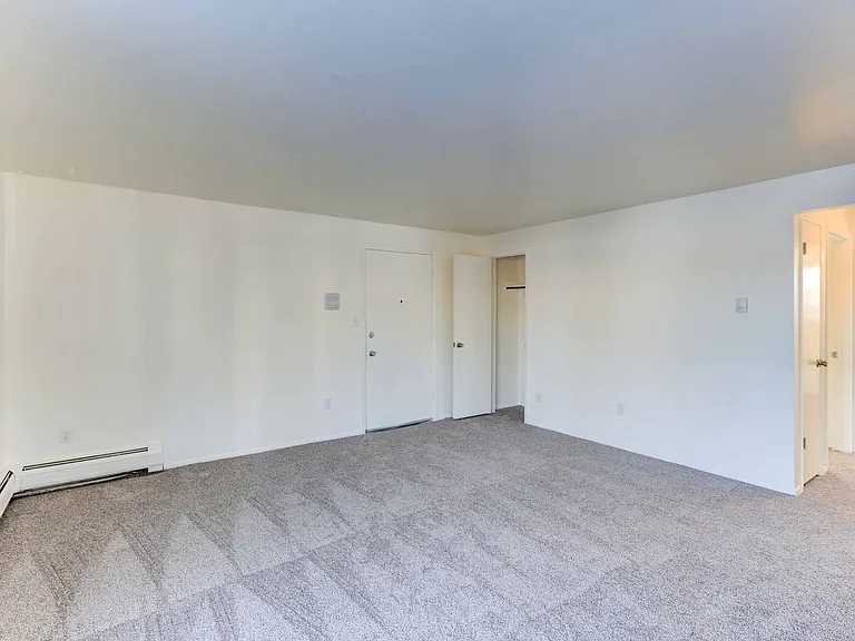 Heritage Apartments — Photo 19