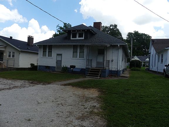 3rd image of 620 Clay St