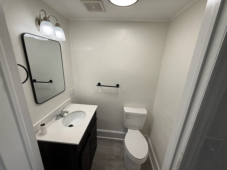 154 Clay Ave SE — Photo 6