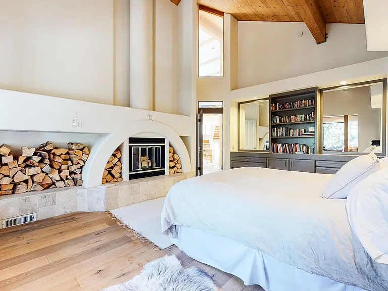 900 Majestic Pines Dr — Photo 42