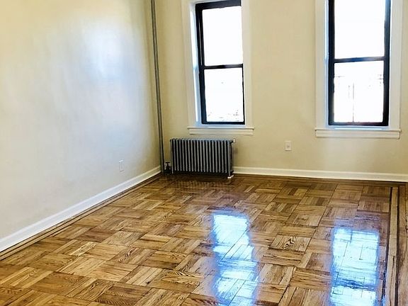 2nd image of 4414 47th Ave APT C2