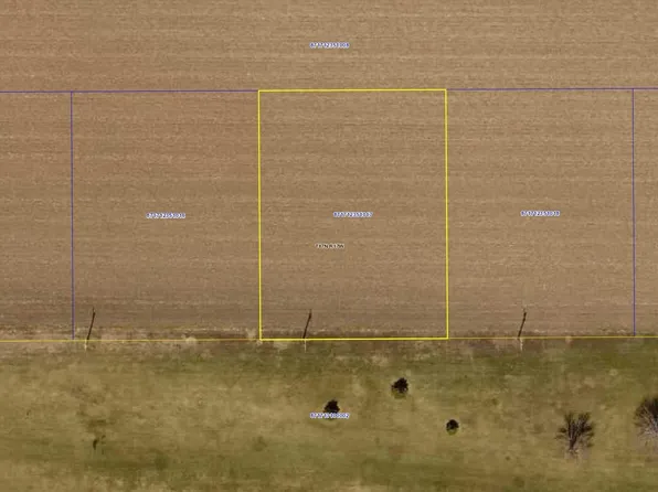 7 Prairie Dr, Grundy Center, IA 50638