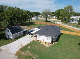 452 NE Oak St, Billings, MO 65610