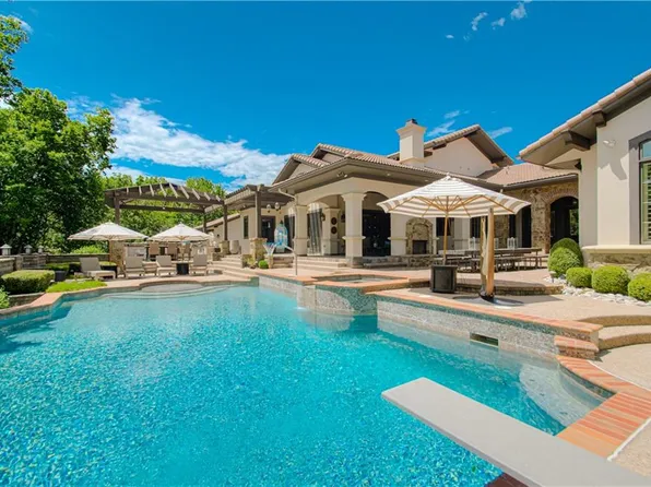 10875 W 192nd Pl, Spring Hill, KS 66083