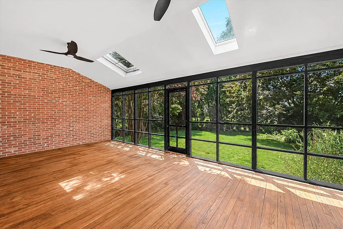 6 bed, 2800 sqft, $7,000 — Photo 4