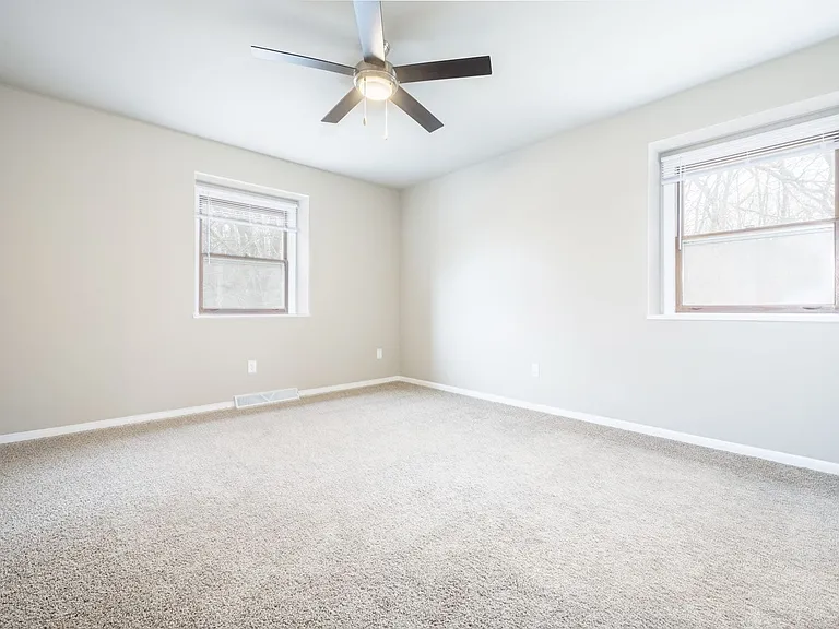 Woodland Reserve Apartments — Photo 85