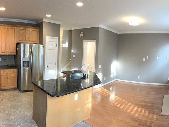 3rd image of 4621 Fair Valley Dr