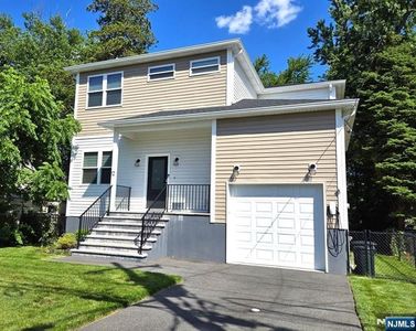 12 Lakeview Ave, Rochelle Park, NJ, 07662