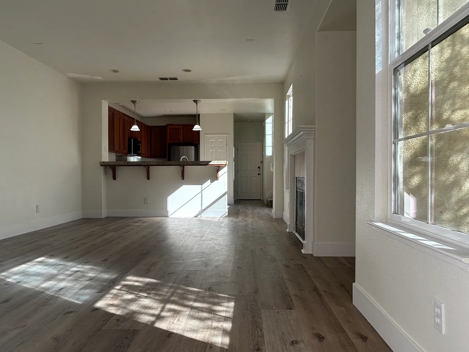 3bd 2.5ba, Mountain House — Photo 4