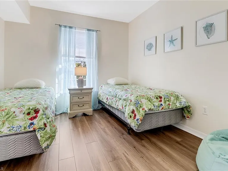 23600 Walden Center Dr #304 — Photo 17