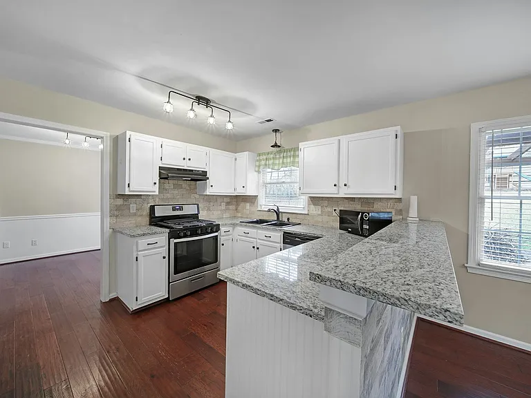 9911 Manbey Ct — Photo 12