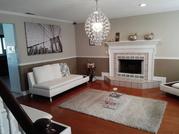 2011 NE 12th Pl, Ocala, FL 34470