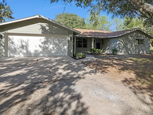 5260 Business 181, Beeville, TX 78102