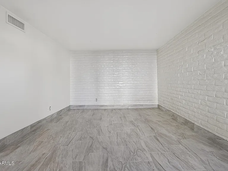 2925 N 38th St #2 — Photo 9