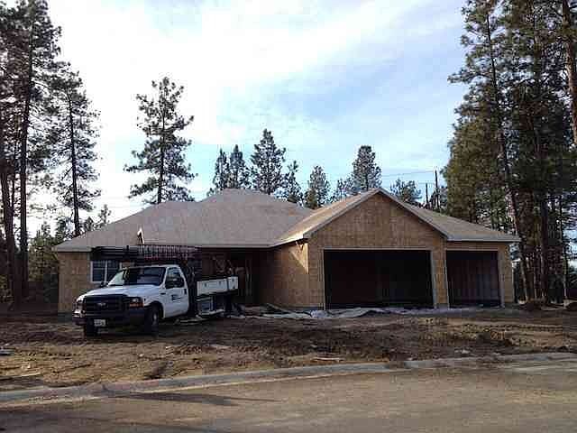 1st image of 2628 E Pineglen Ave
