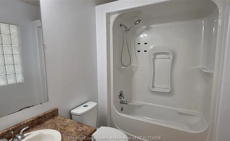 4628 Fontana Ave — Photo 6