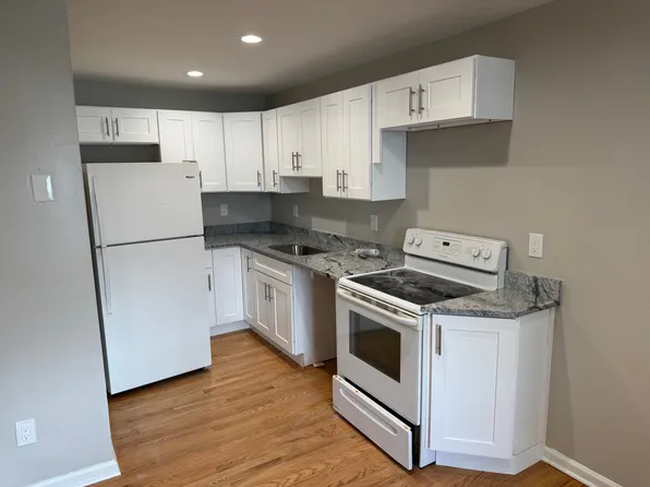 165 School St #4, Bristol, CT 06010