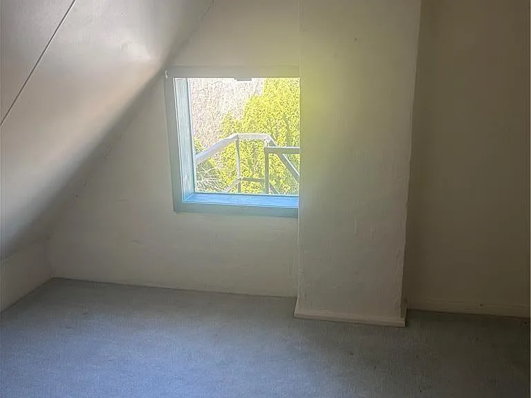 146 W Broad St #3 — Photo 6