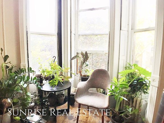 4th image of 934 President St APT 3B