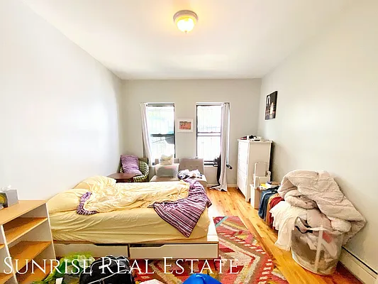 Rented by Sunrise Real Estate | media 12
