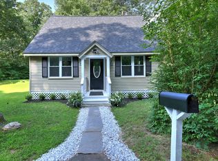 102 Hillside Rd, Southbury, CT 06488