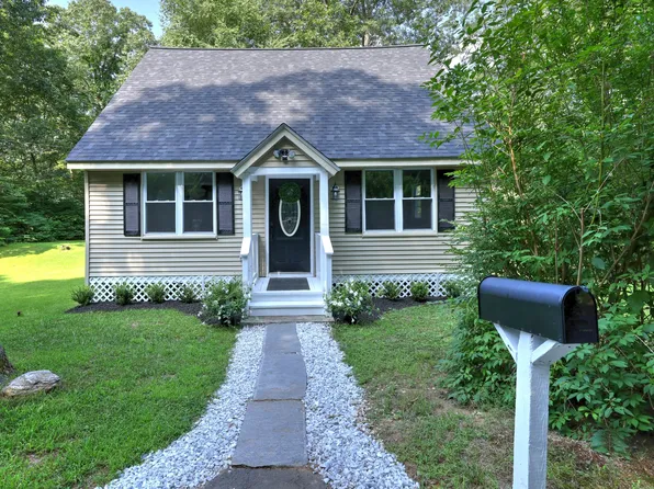 102 Hillside Road, Southbury, CT 06488