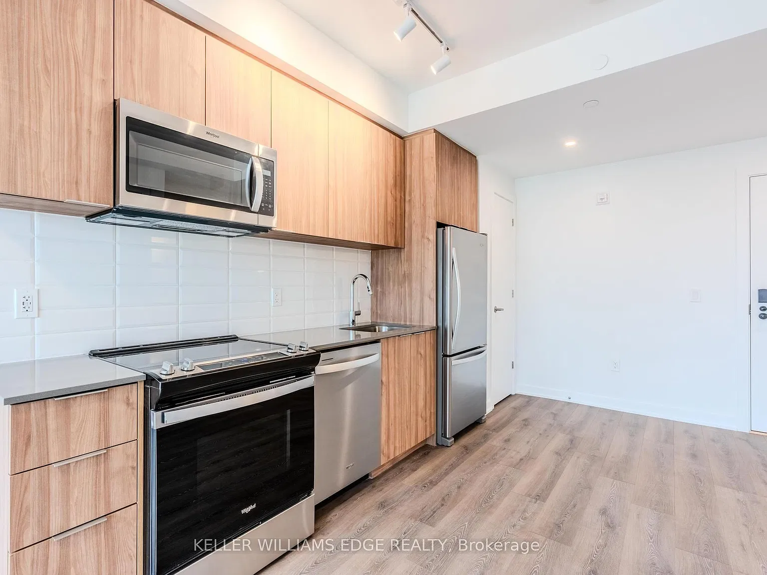 720 Whitlock Ave — Photo 4