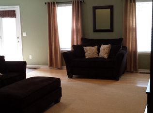 2326 Brookview Dr, Jeffersonville, IN 47130