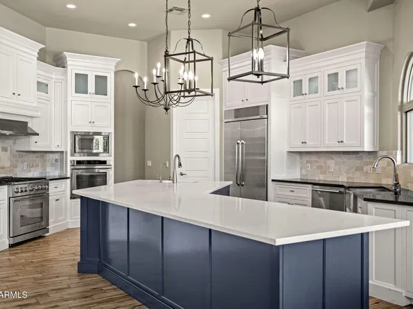 5600 S GEMSTONE Drive, Chandler, AZ 85249