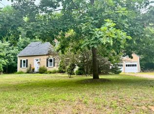 719 Hallowell Rd, Durham, ME 04222