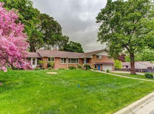 4816 Vandervork Ave, Edina, MN 55436