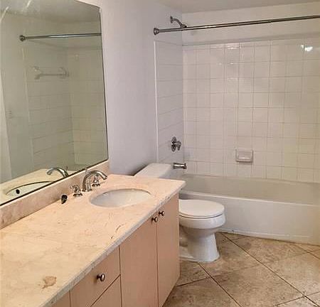 5th image of 2520 Centergate Dr APT 308