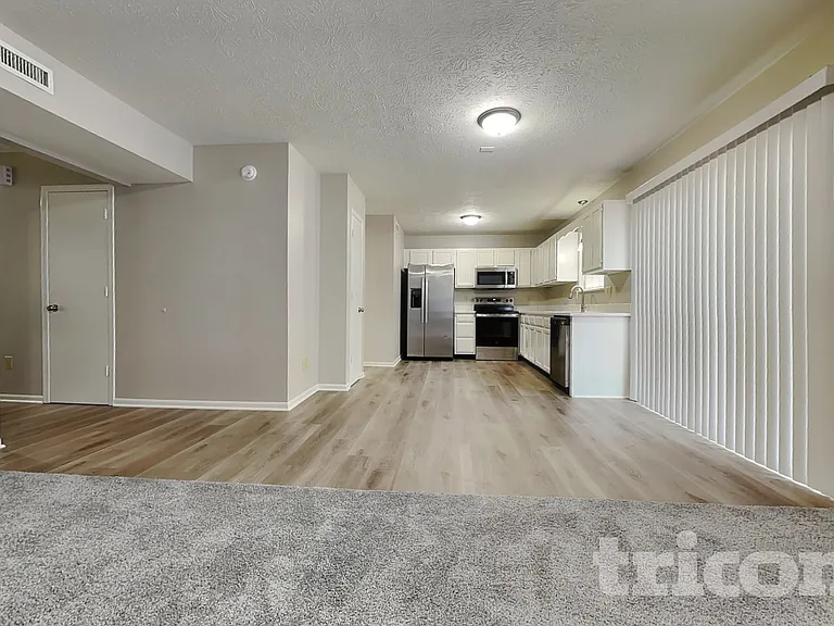 5926 Bowie Ln — Photo 5