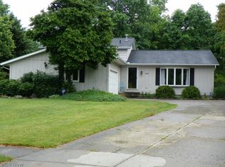 20539 Hemlock Cir, Strongsville, OH