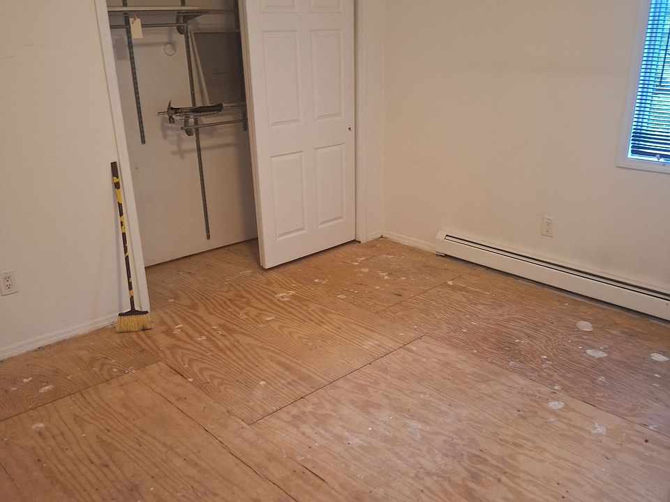 2nd image of 420 Jansen St Floor 1