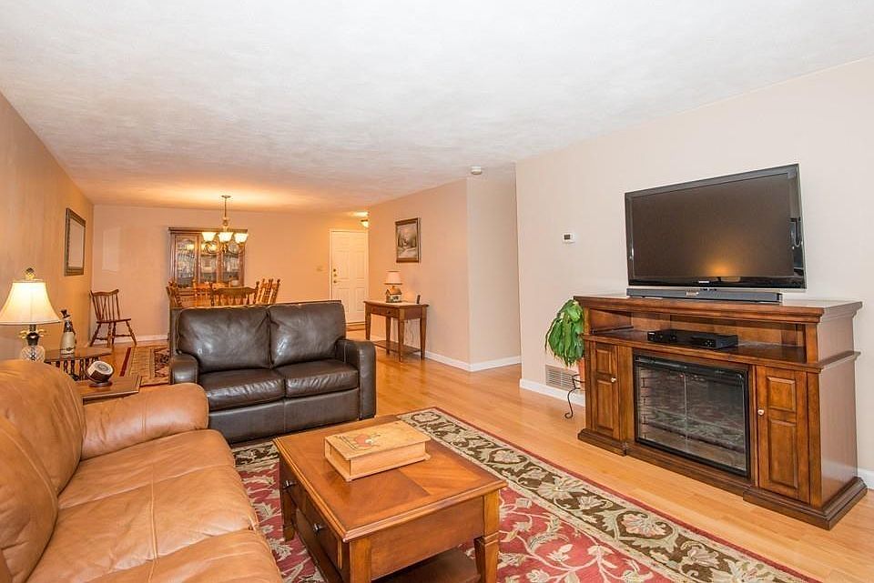 Ledgewood Condominiums Peabody, MA Zillow